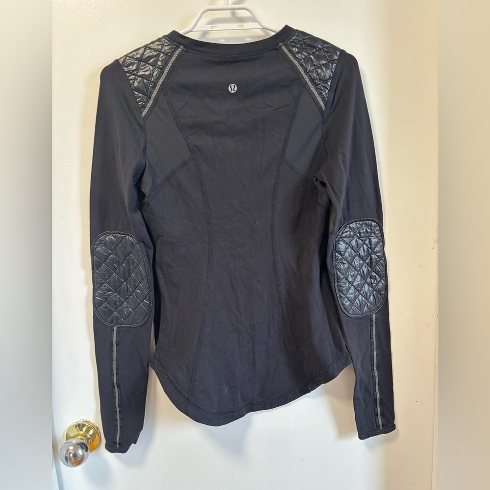 Ladies Lululemon Run Ice Queen long-sleeve top in black with quilted patches
